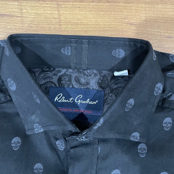 Robert Graham Black Skull Collard Long Sleeve dress Shirt Limited Edition - Picture 8 of 9